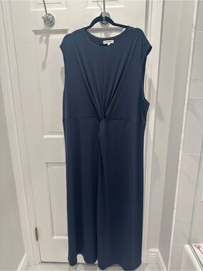 Old Navy Navy Twist-Front Sleeveless Maxi Dress